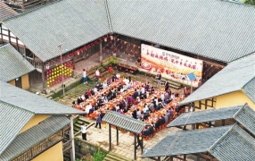 一位全国人大代表与丰都金龙寨村村民的约定—“你们放心种放心养，我们想办法来卖！” ...