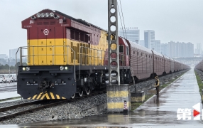 新春“开门红” 渝车“出海忙”