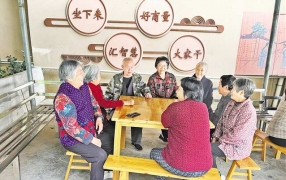 “胡阵仗”吼成“胡镇长”：七旬老人“吼”通社区千千结