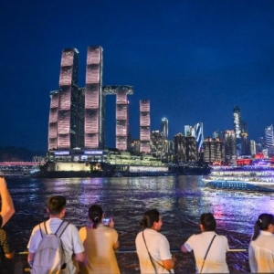 鎏金夜色里 游轮串起重庆美