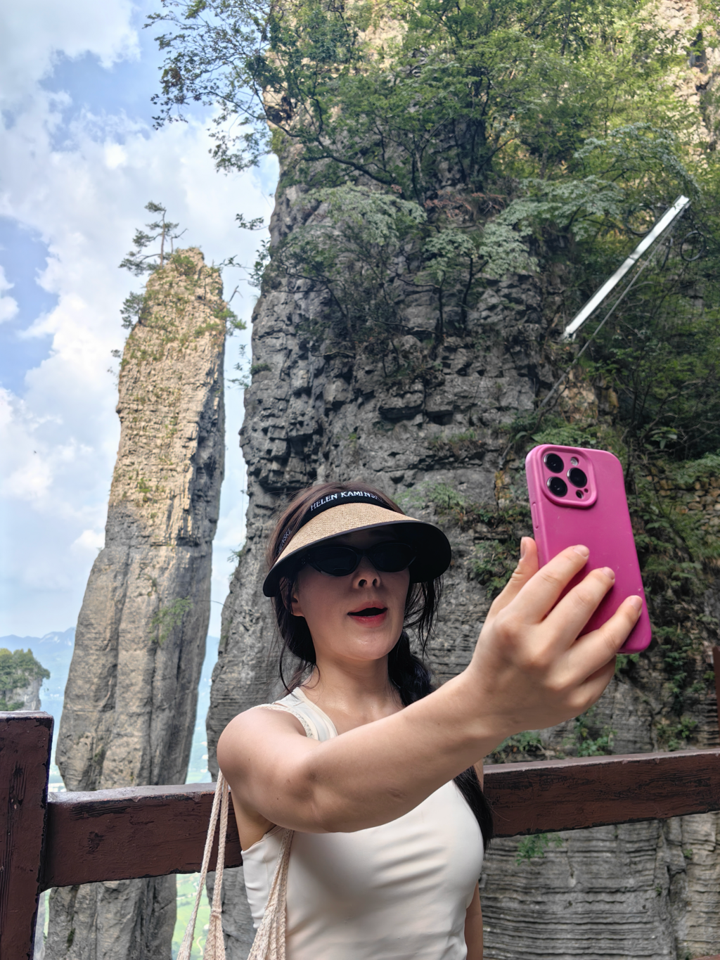 44db0d6670f44da6aa0163fc51ce9c1c