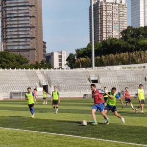 “渝超”9月13日开赛 渝中队全力备战