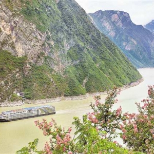 “串游”“躺平”“旅拍”成新宠