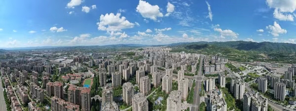 梁平城区。向成国摄