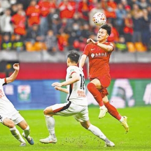 时隔17年 “川渝德比”燃动山城