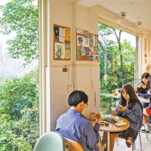 老街巷长出潮流社区 ——不推倒、不重建，重庆城市更新逻辑之变 ...