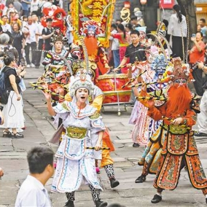 2026渝中区金秋国际时尚文旅消费季启动